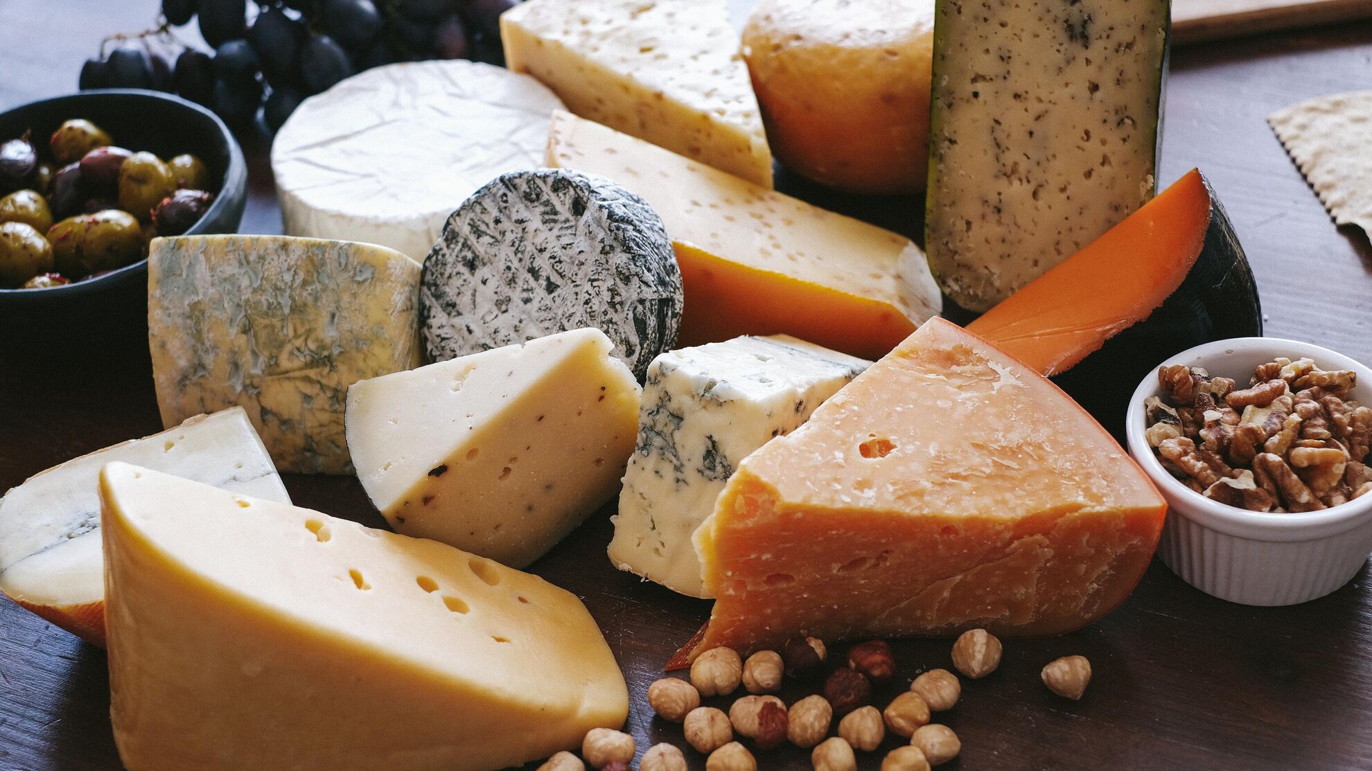 Вкусный сыр найдете сразу: обратите снимание на этикетку - Raketanews.ru, 22.10.2023