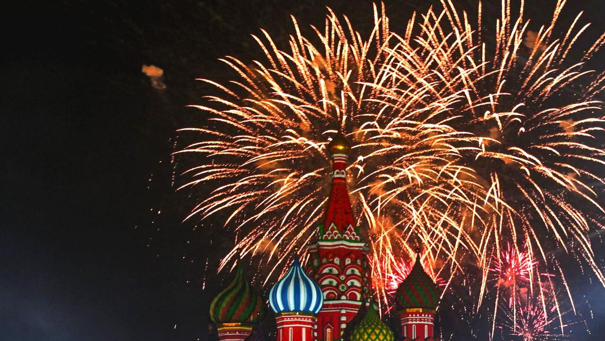 Как загадать желание, чтобы оно сбылось? Популярные ритуалы в новый год - Raketanews.ru, 18.12.2023
