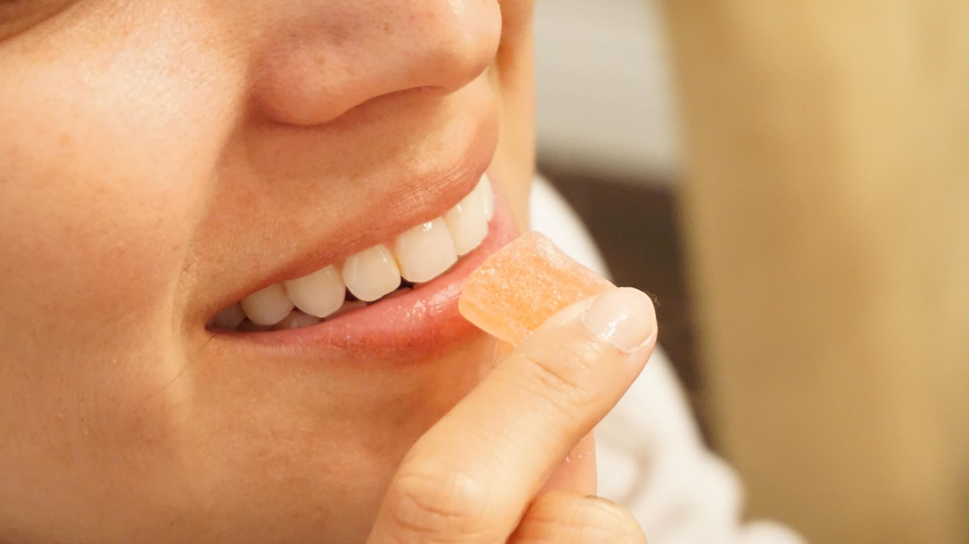 А вы знали, какие продукты сильнее всего вредят зубам? Оказалось, что это совсем не сладости - Raketanews.ru, 21.12.2023